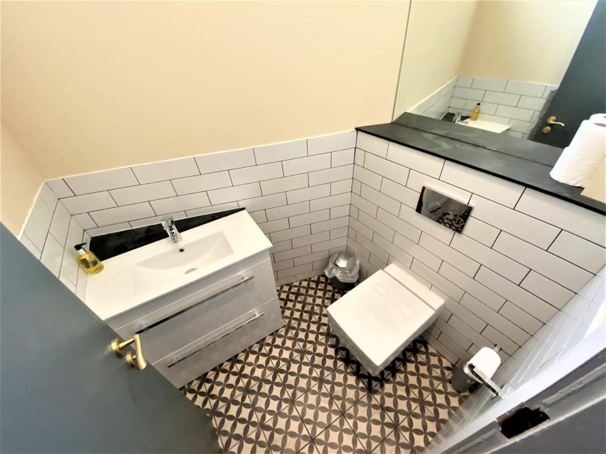 The Leeming At Claremont Apartments Лийдс Екстериор снимка